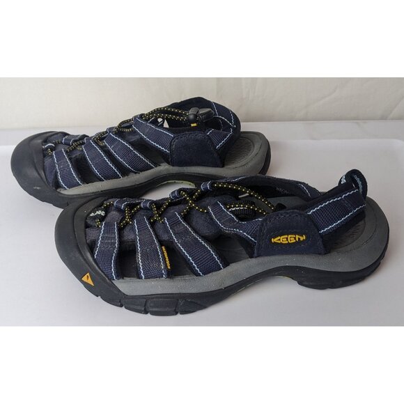 Keen Newport H2 Closed Toe Outdoor Hiking Waterproof Sandal Women's Size 7 Shoe - Picture 2 of 5